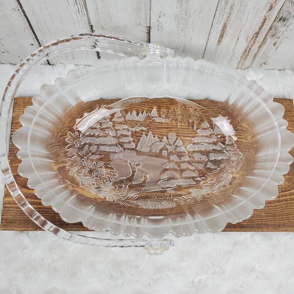 Mikasa Winter Dreams Christmas Glass Basket